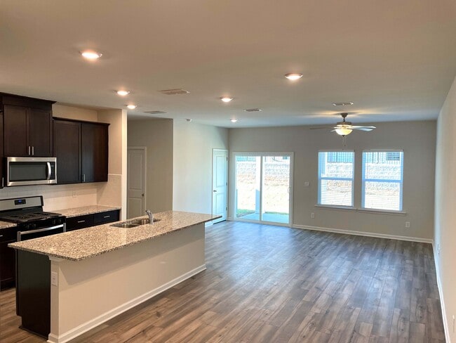 Building Photo - 1642 Villageside Ct