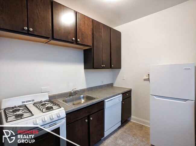 Building Photo - 1534 N Kedzie Ave