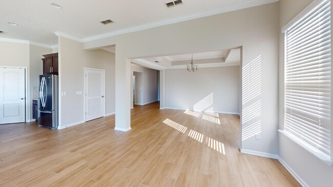 Building Photo - 15790 Whitebark Dr