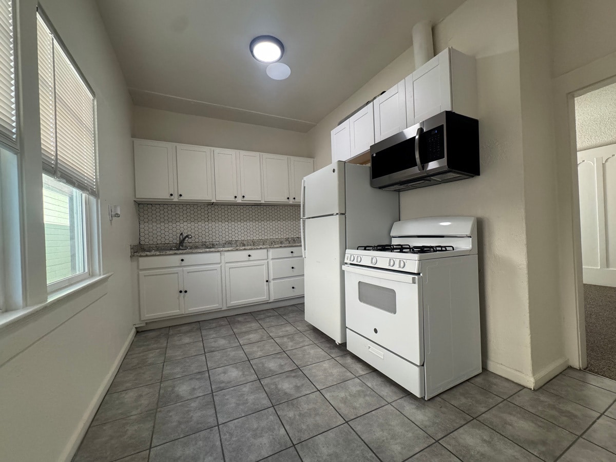 Building Photo - 3641 West St