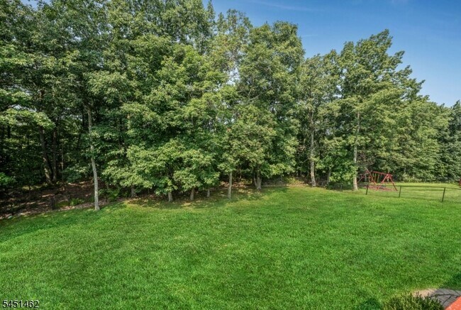 Building Photo - 23 Hill Hollow Rd