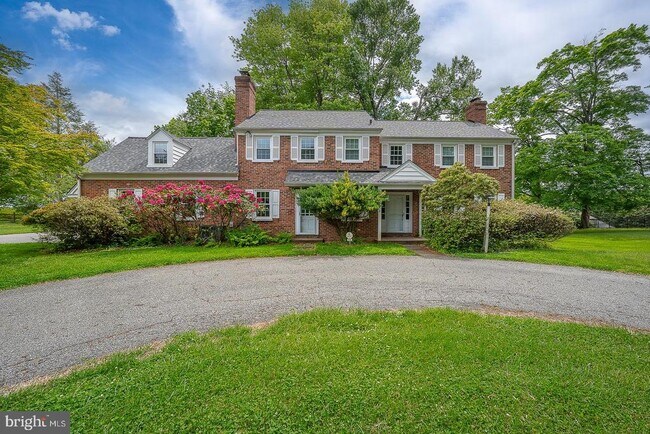 Building Photo - 538 Conestoga Rd