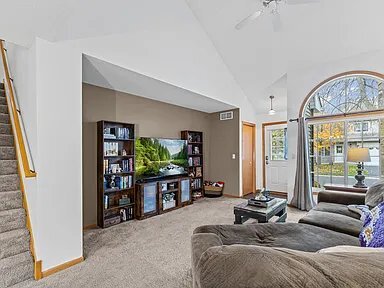 Building Photo - 10783 Tamarack Cir