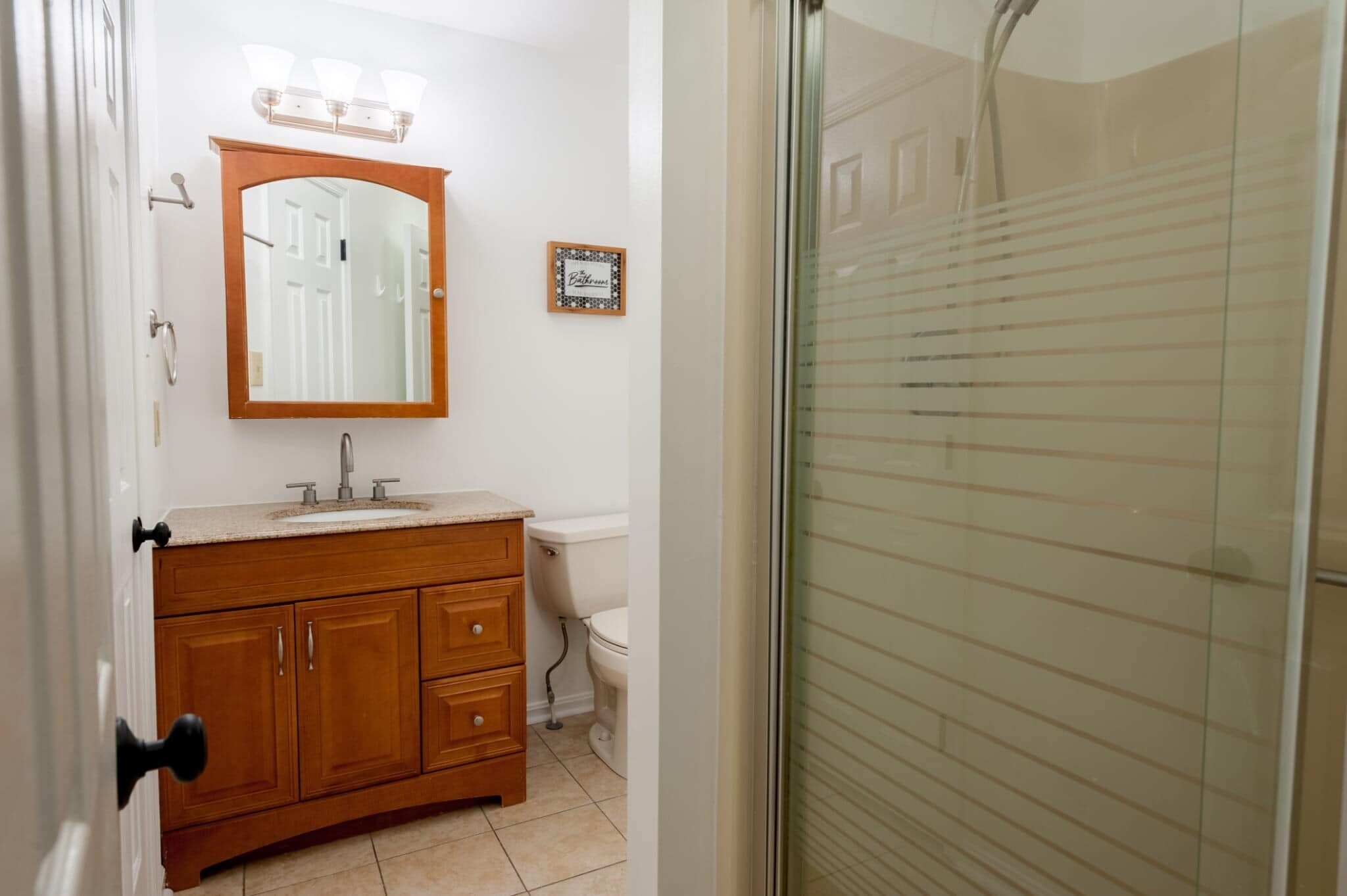 Bath - 202 Chinaberry Dr