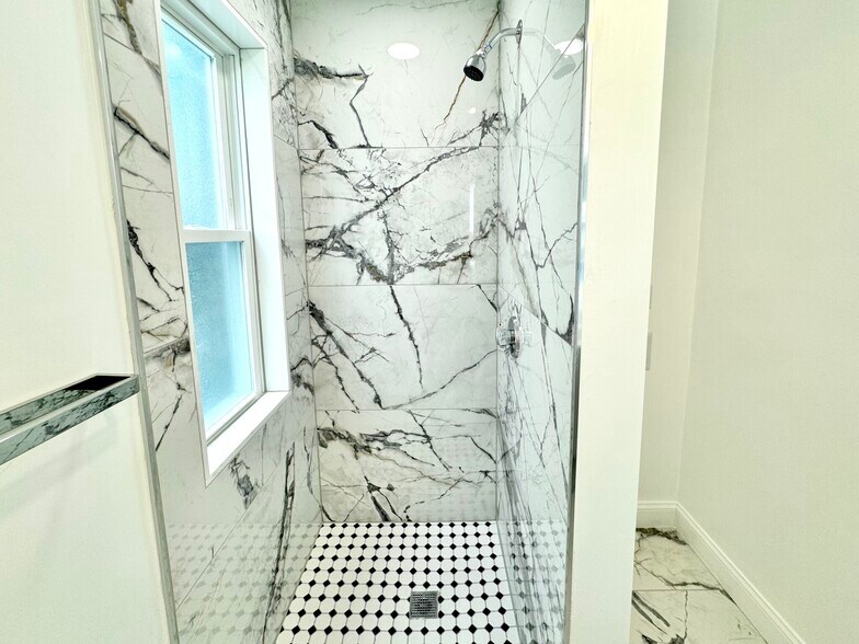 *Pictures are representative samples of the advertised unit. In some cases, the actual units you tou - 190 Hillside St
