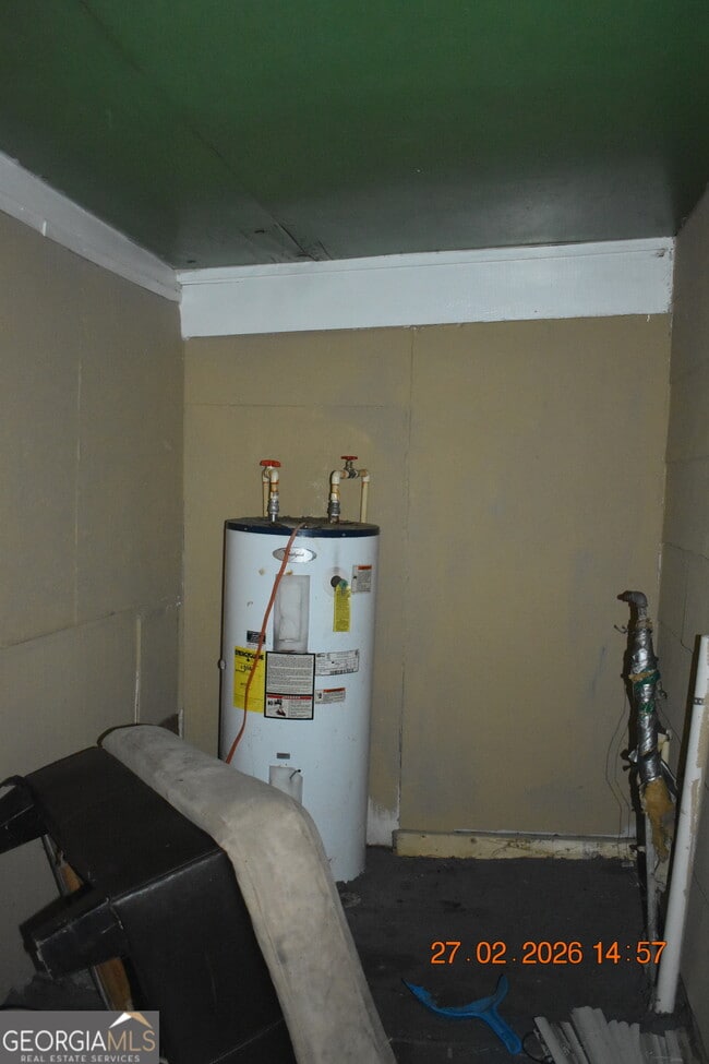 Building Photo - 4048 Kemper Ave