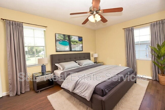 Building Photo - 4615 San Antonio Dr