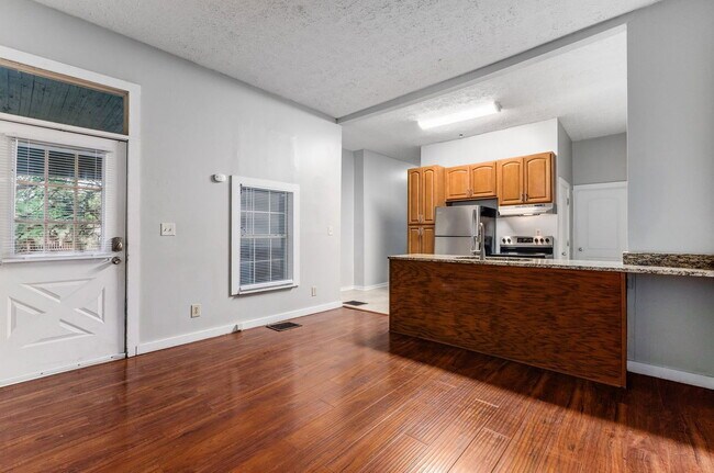 Building Photo - 1518 Worthington St