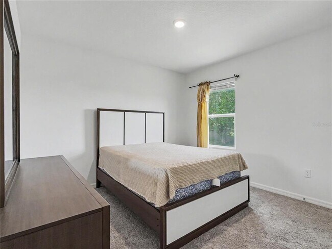 Building Photo - 2085 Doe Run Dr