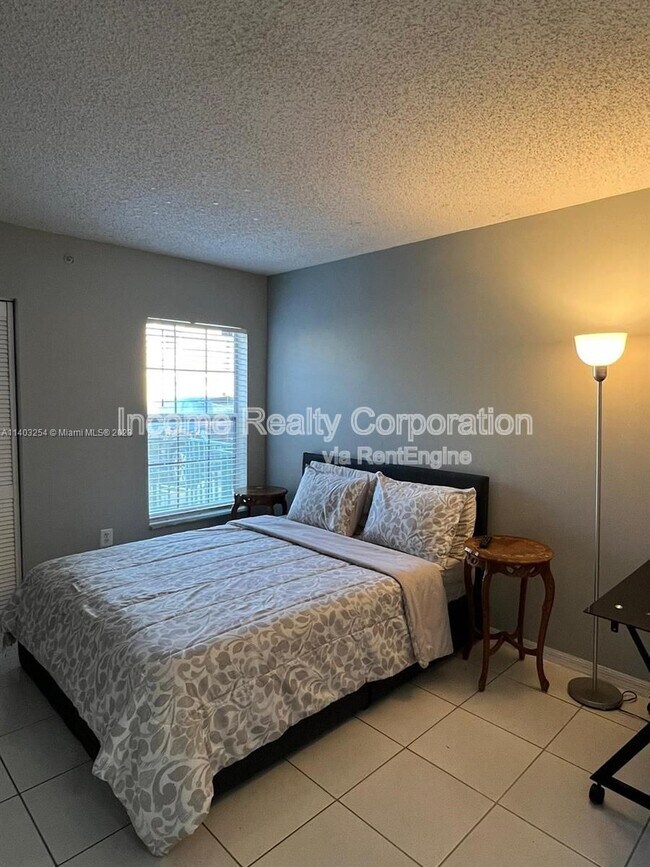 Building Photo - 13165 SW 64th Terrace