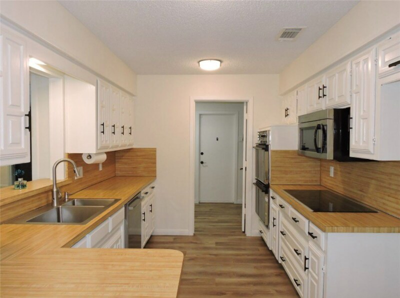 Building Photo - 3359 Lanarc Dr