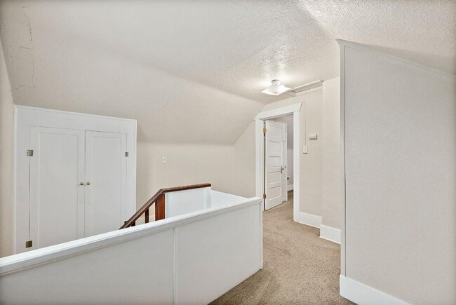 Building Photo - Charming Corner-Lot Tacoma Home with Huge ...