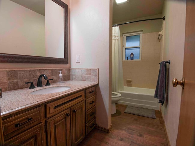 Building Photo - 2505 NW 111th St