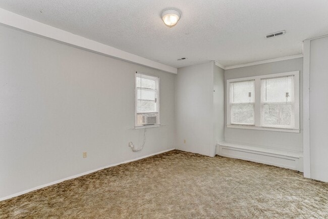 Building Photo - 1656 N Holyoke St