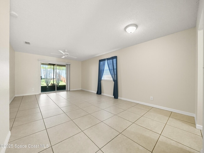 Building Photo - 4700 Marengo Ln