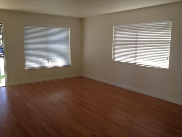 Building Photo - Charming Folsom Cottage Walking Distance t...