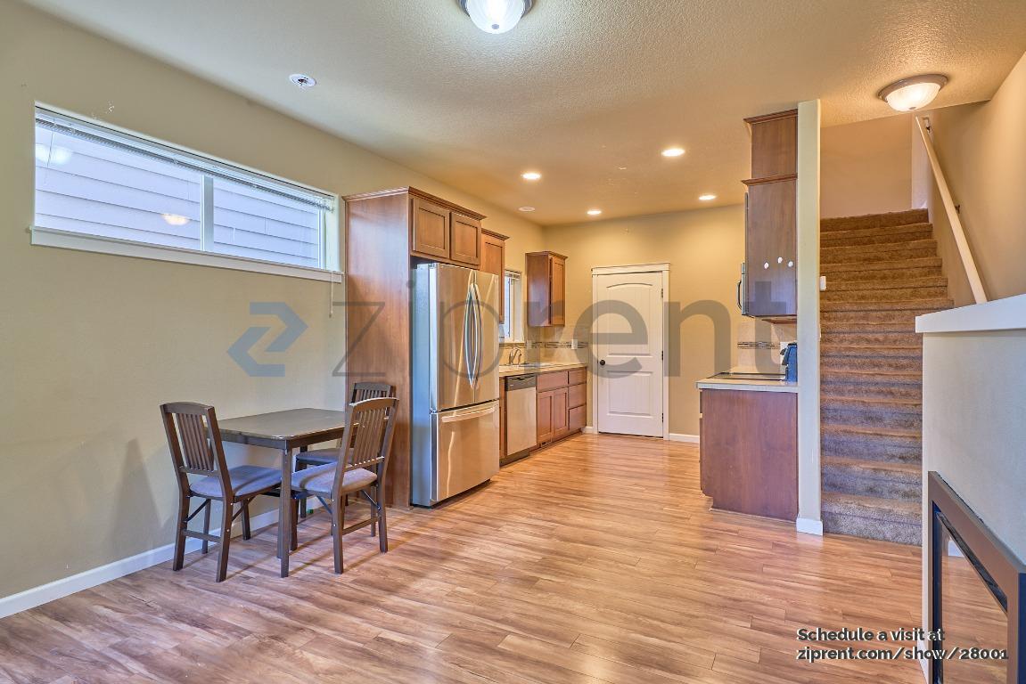 Building Photo - 2610 Princeton Pl