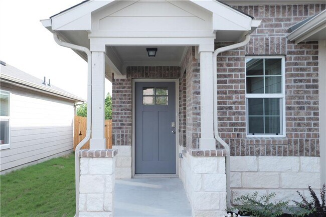 Building Photo - 13812 Levy Ln