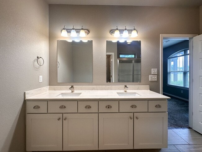 Building Photo - 3933 Williams Cove