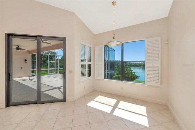 Building Photo - 2012 Island Estates Dr