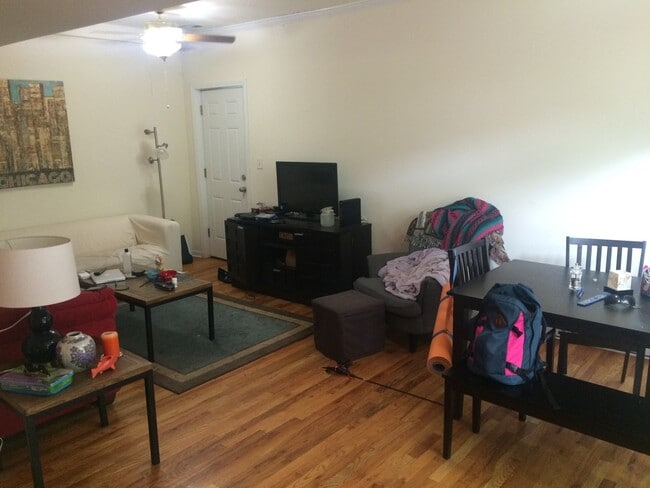 Building Photo - 1318 N Cleaver St