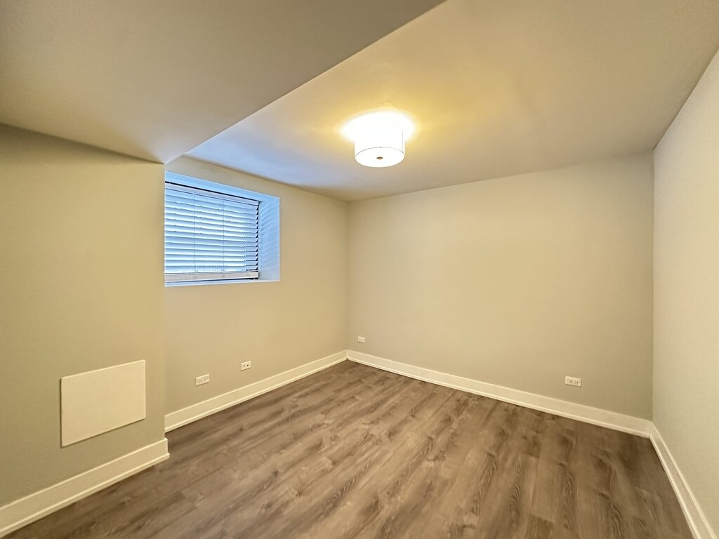 Building Photo - 1139 Maple Ave