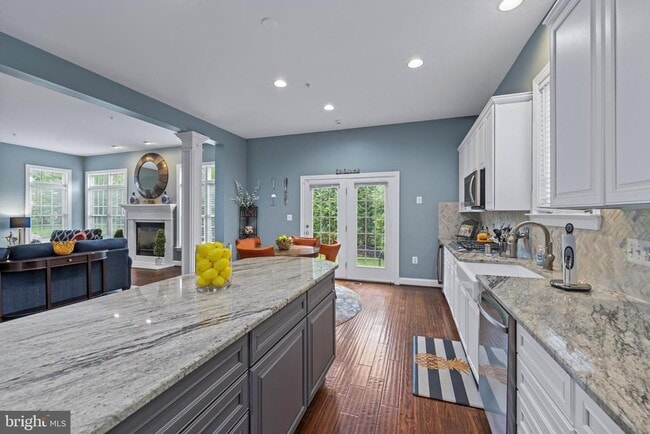 Building Photo - 2831 Galeshead Dr