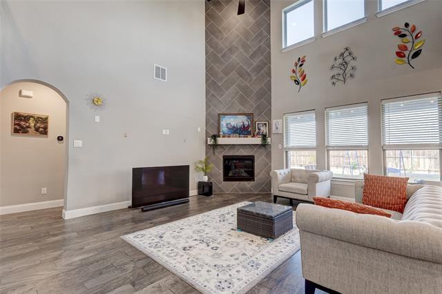 Building Photo - 6816 Barnes Dr