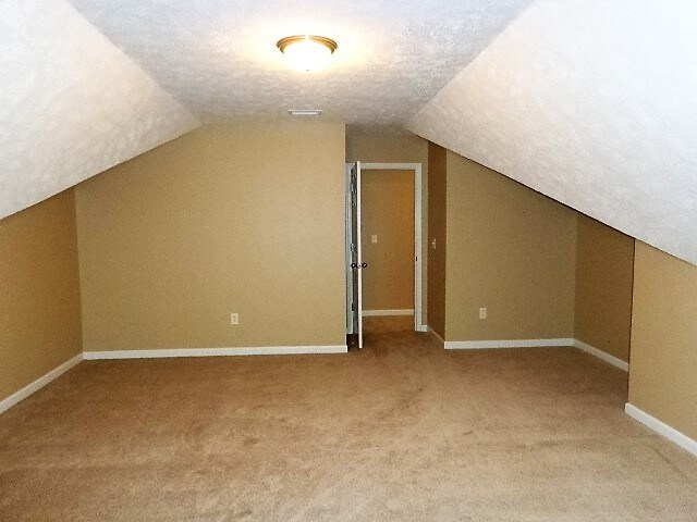 Building Photo - 4056 Hollis Hill Dr