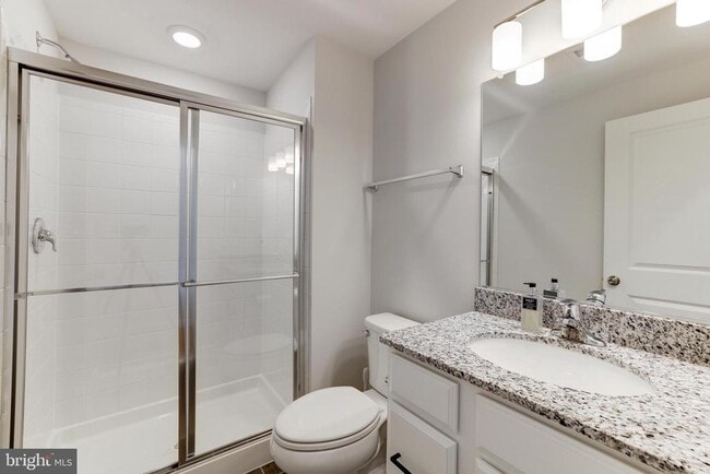 Building Photo - 4418 Fair Lakes Ct