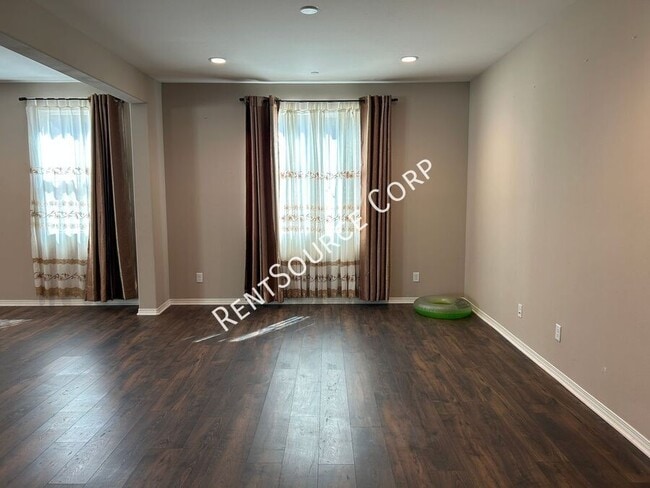 Building Photo - 41704 Wayladn Ct