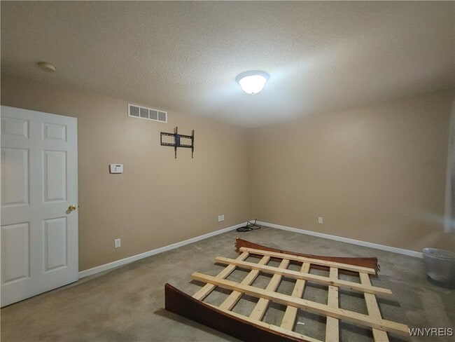 Building Photo - 579 Homestead Dr