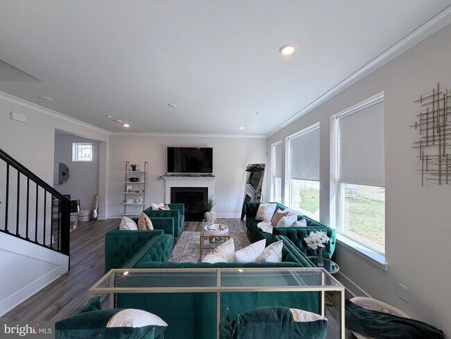 Building Photo - 2835 Bridgewater Dr