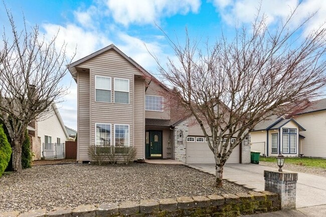 Building Photo - 700 SW 27th Way