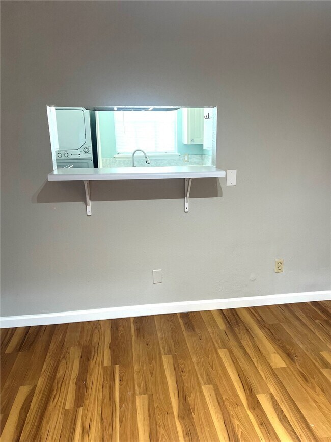 Building Photo - 14333 Memorial Dr
