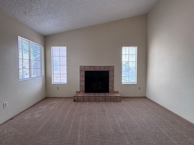 Building Photo - 2686 Aarondavid Dr