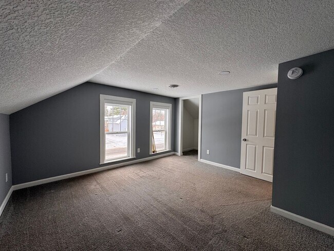 Building Photo - AVAILABLE NOW! Large 3 Bedroom, 2 Bathroom, with Extra Rooms and Two Car Garage in Anoka