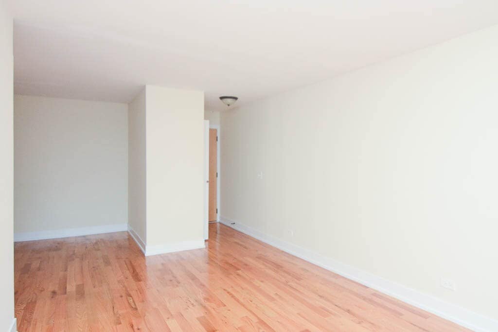Building Photo - 560 W Arlington Pl