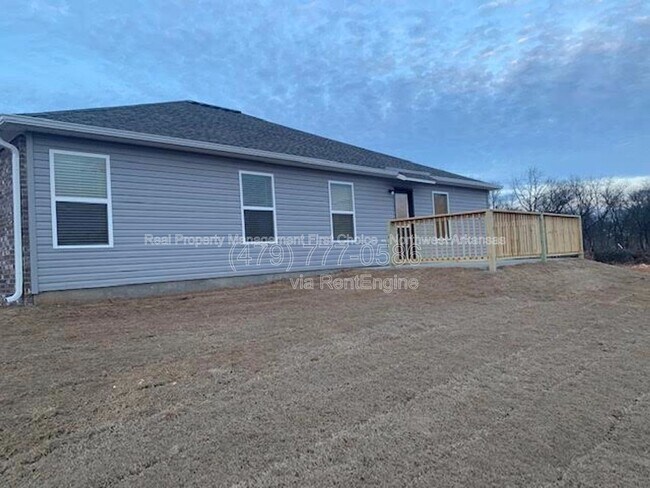 Building Photo - 4205 SW Lenox Ave