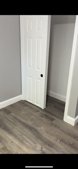 Building Photo - 2416 Long Island Motor Pkwy