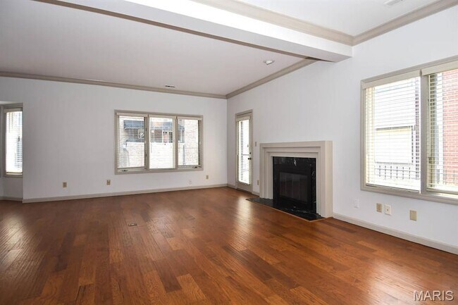 Building Photo - 4444 Lindell Blvd