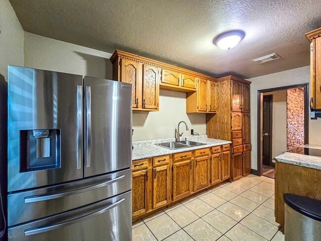 Building Photo - 2296 Maria Del Refugio Dr