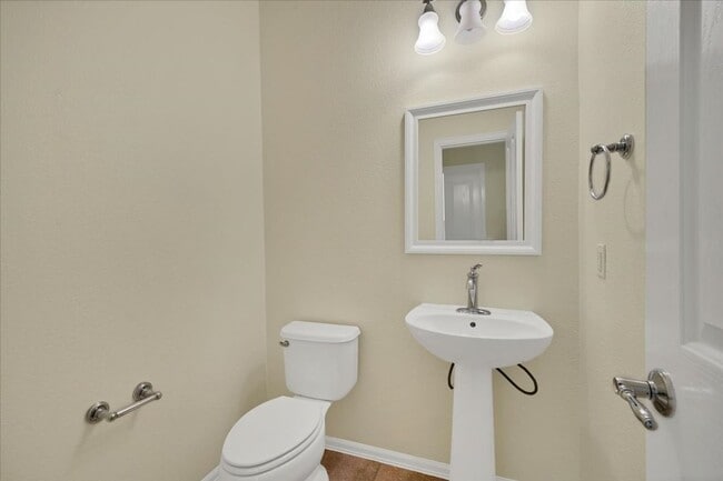 Building Photo - Experience the Perfect Blend of Modern Luxury and Tranquil Living in High Pointe: Your Dream Home...