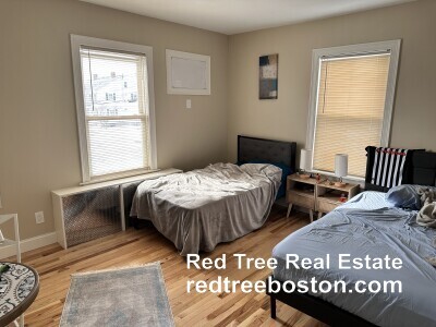 Building Photo - 14 Lincoln Rd