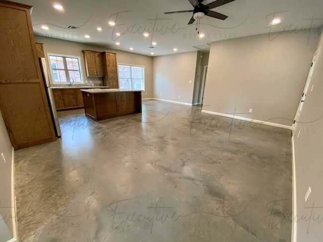 Building Photo - South LC - 3BR/2BA with Carport & Custom Features