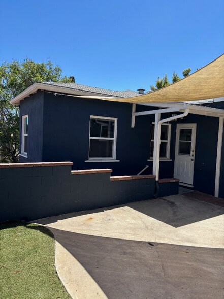 Building Photo - 5858 Adelaide Ave