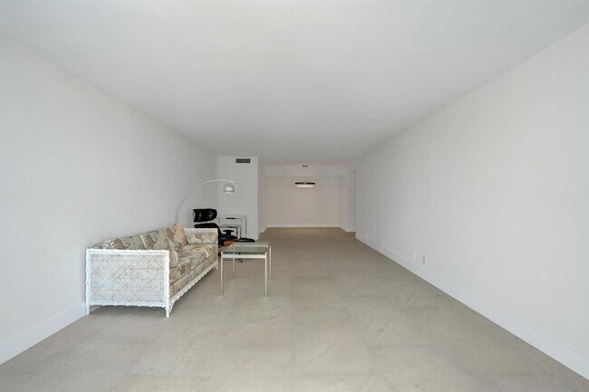 Building Photo - 1360 S Ocean Blvd