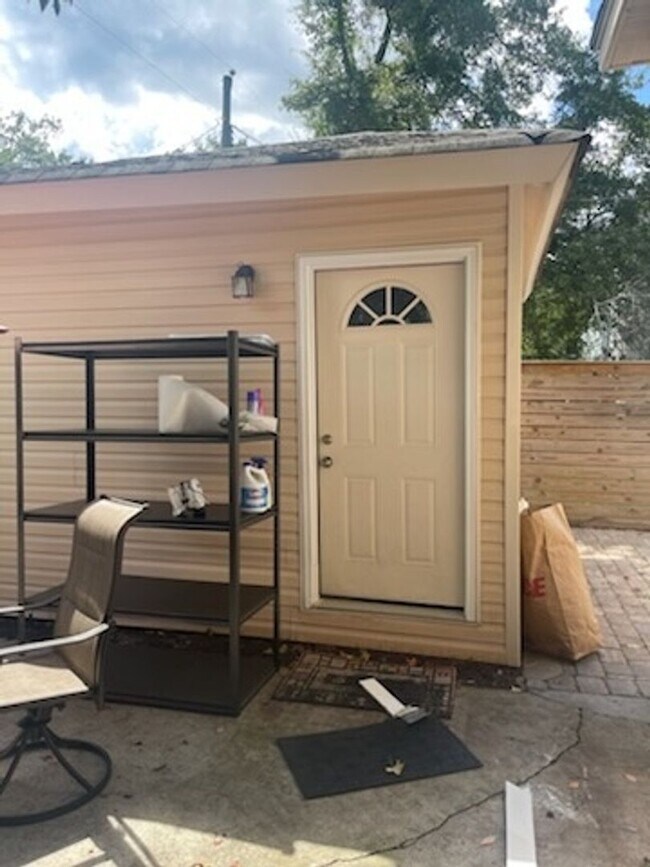 Building Photo - Charming 3BR+ Bonus room House in Savannah