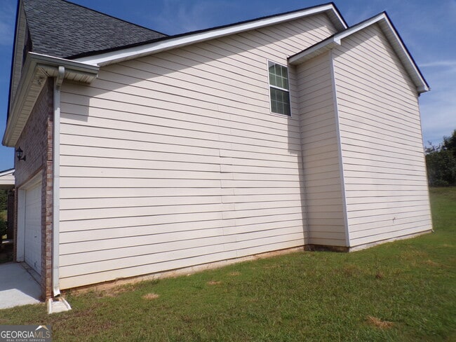 Building Photo - 1527 Paceville Ct NE