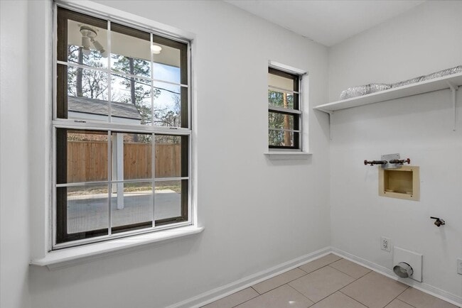 Building Photo - 20 Woody Creek Dr